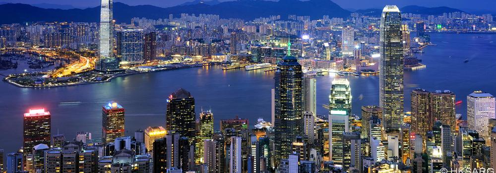 Luxury Dining and Skyline Views in Hong Kong