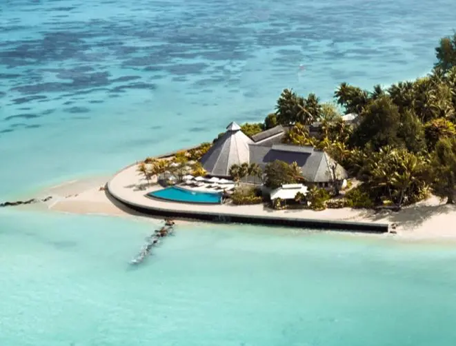 Quiet luxury travel private villa exclusive retreat