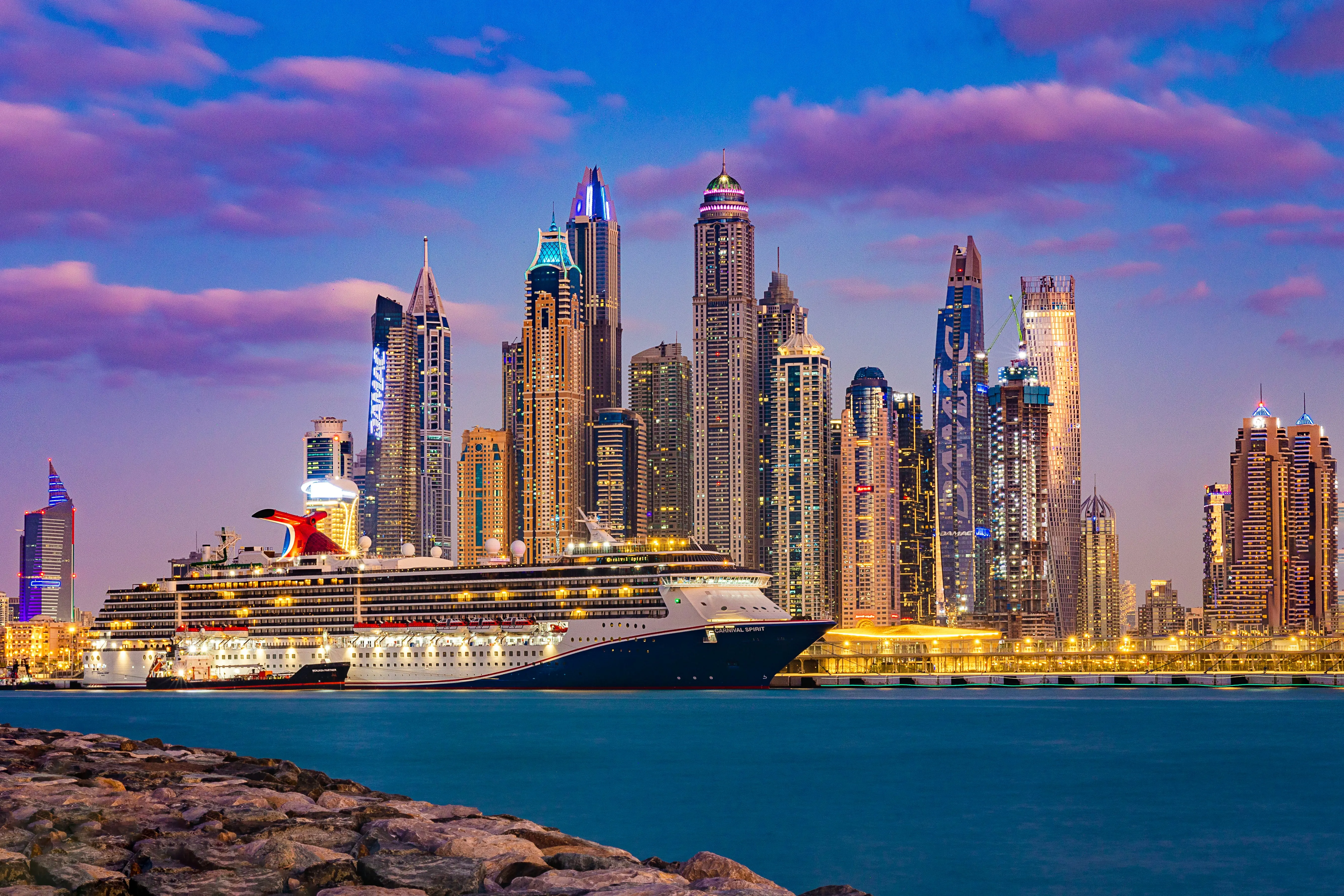 Dubai Marina Private Yacht Charter