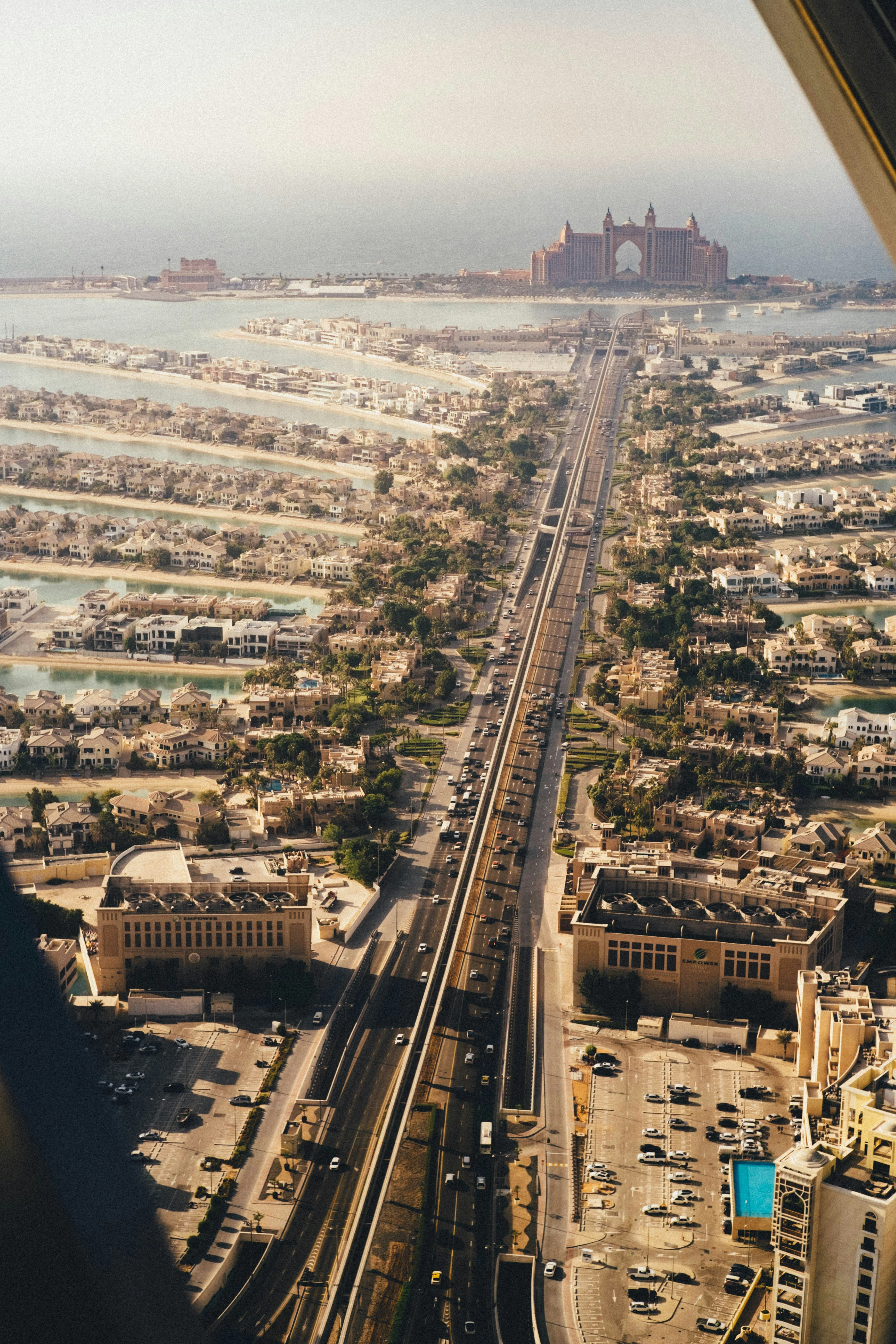 Palm Jumeirah Luxury Coastal Resorts