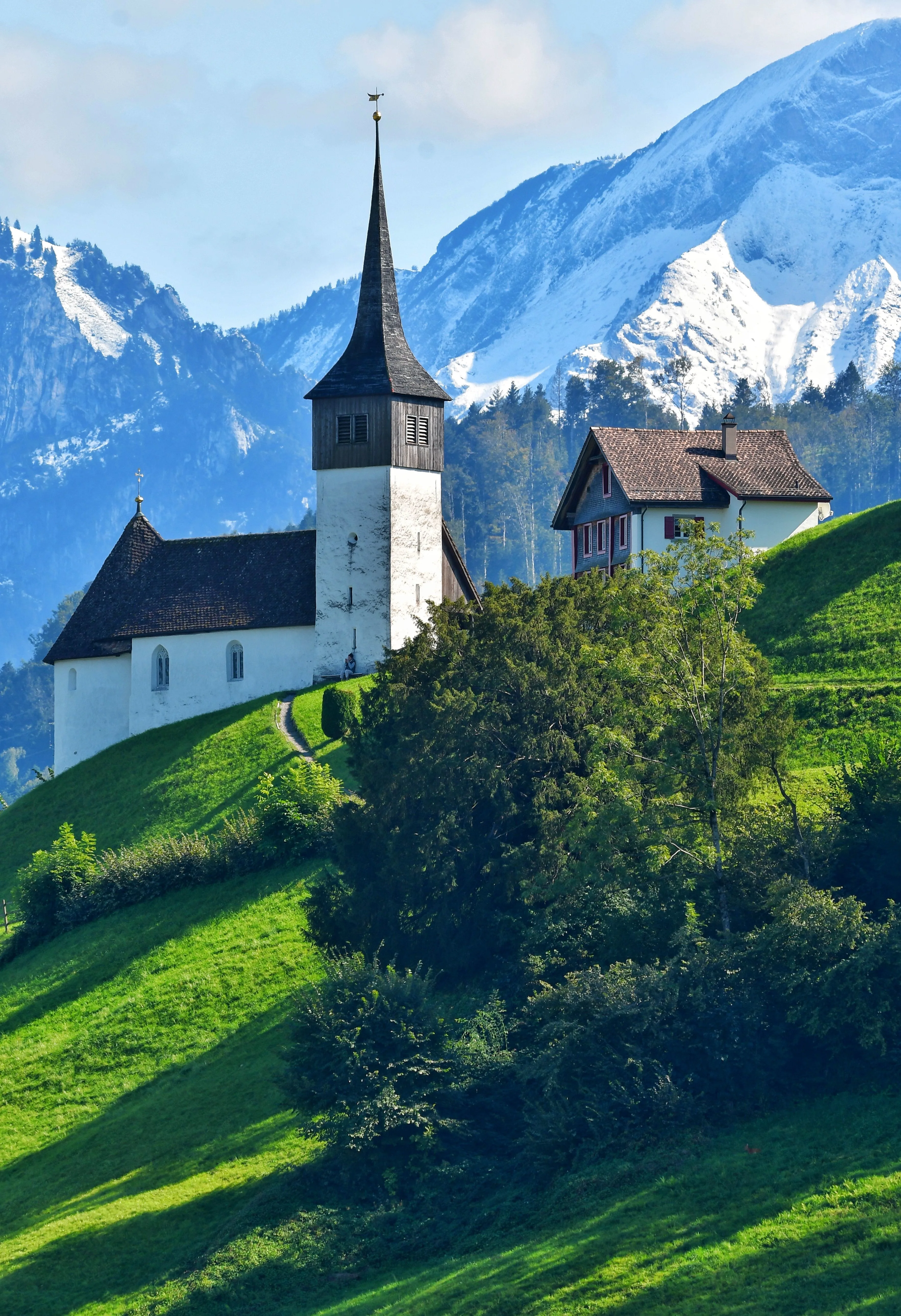 The Ultimate Luxury Switzerland Journey: How to Experience the Swiss Alps, Lakes and Cities in Style